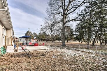 Family Friendly Springfield Home W/ Yard!