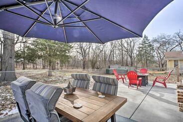 Family Friendly Springfield Home W/ Yard!