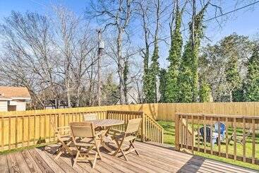 Greenville Escape W/ Deck + Fire Pit!