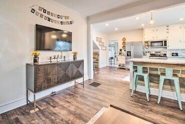 Greenville Escape W/ Deck + Fire Pit!