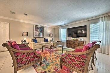 Huge Lutz Family Retreat W/ Game Room & Pool!