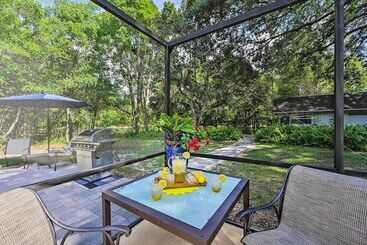 Huge Lutz Family Retreat W/ Game Room & Pool!