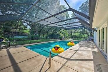 Huge Lutz Family Retreat W/ Game Room & Pool!