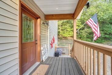 Lake View Home In Blue Eye W/ Hot Tub & Fire Pit!