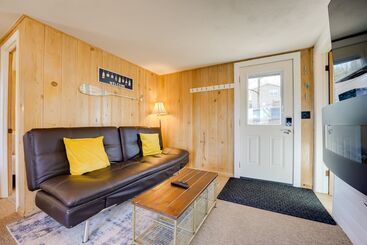 Lakeside Reeds Spring Home W/ Pool Access & Deck!