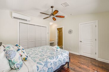 Сельский дом Lovely Naples Home: Backyard Oasis W/ Pool!