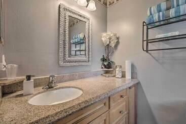 ~ 9 Mi To Universal: Orlando Retreat W/ Sun Porch!