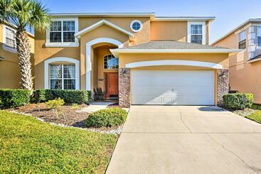 Luxe Terra Verde Villa W/ Theater: 6 Mi To Disney!