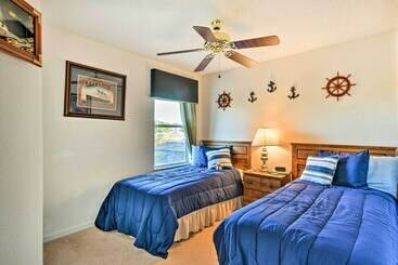 Luxe Terra Verde Villa W/ Theater: 6 Mi To Disney!