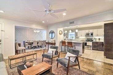 Mid Century Modern Escape In Central Lakeland!