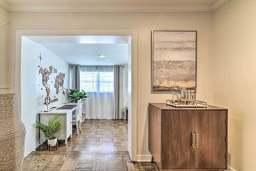 Mid Century Modern Escape In Central Lakeland!