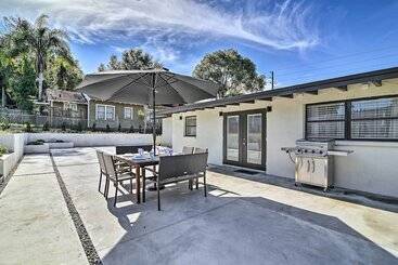 Mid Century Modern Escape In Central Lakeland!