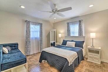 Mid Century Modern Escape In Central Lakeland!