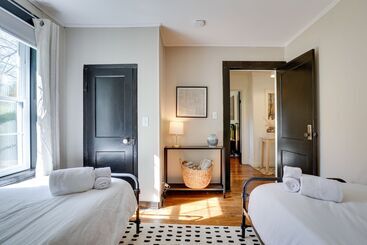 بيت ريفى Mid Century Modern Fayetteville Home Close To Town