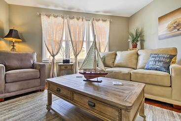 茅舍 Modern Abode W/ Patio ~ 1 Mi To Stockton Lake!