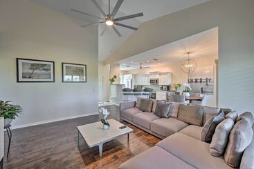 Modern Naples Home W/ Amenity Access!