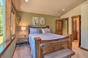 بيت ريفى Modern Rustic Ronald Getaway: Hot Tub, Grill!