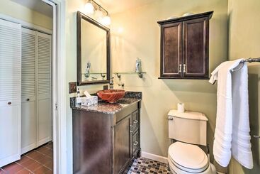 Pet Friendly Latham Retreat ~ 7 Mi To Albany!