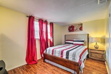 بيت ريفى Family Home W/ Lanai & Yard In Port Richey!