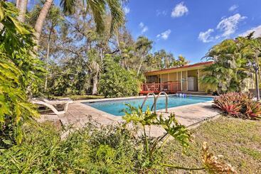 Quaint Central Miami Bungalow: 10 Mi To Mid Beach!