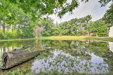 Quiet St Charles Cottage W/ Patio & 4 Acres