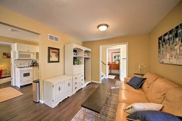 Quiet St Charles Cottage W/ Patio & 4 Acres