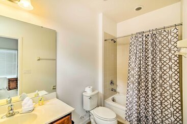 Home W/ Private Pool & Spa: 8 Mi To Disney