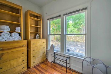 Bright & Airy Escape: 3 Mi To Melbourne Beach