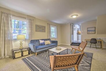 Bright Cary Home With Deck < 15 Mi To Raleigh!