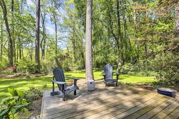 Bright Cary Home With Deck < 15 Mi To Raleigh!