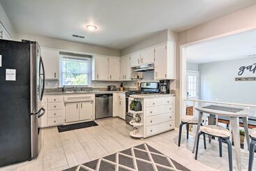 Charming Springfield Home W/ Private Backyard