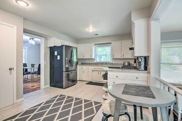 Charming Springfield Home W/ Private Backyard