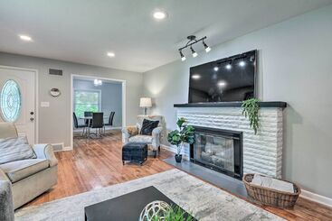 Charming Springfield Home W/ Private Backyard