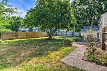Charming Springfield Home W/ Private Backyard