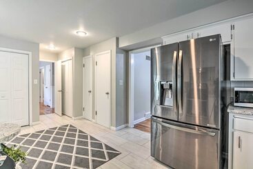 Charming Springfield Home W/ Private Backyard