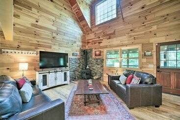 茅舍 Franklin Cabin Surrounded By Smoky Mountains!