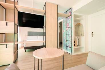 هتل Spirit Apartamentos Valladolid Centro