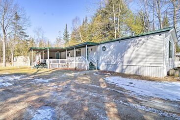 Houghton Lake Area Home W/ Fire Pit & Yard!