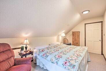 بيت ريفى Idyllic Roan Mountain Cabin Across From Creek