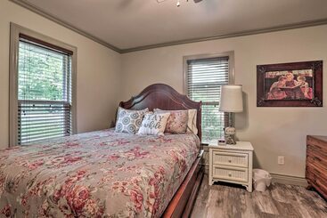Lake Charles Home: 1 Mi To Public Boat Launch
