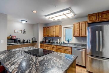 Lakefront Fairbanks Home W/ Private Beach!