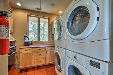 Large Ruidoso Home W/ Stunning Views & Hot Tub!