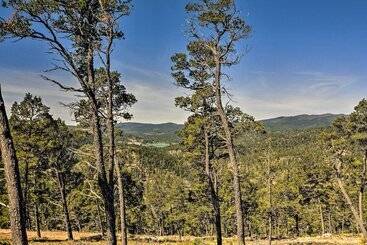 Large Ruidoso Home W/ Stunning Views & Hot Tub!