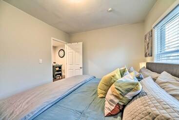 Lovely Dearborn Home W/ Gas Grill & Backyard!