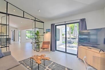 Luxe Wilton Manors Home W/ Private Boat Dock
