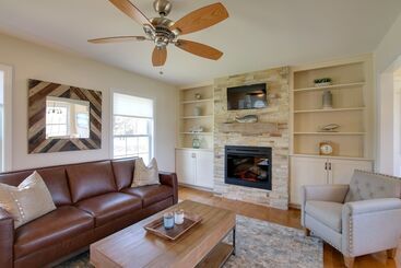 Charming Home W/ Yard: Steps To Pawcatuck River!