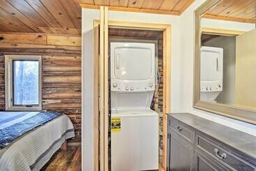 بيت ريفى Pickerel Lake Retreat W/ Grill, 15 Mi To Ski!