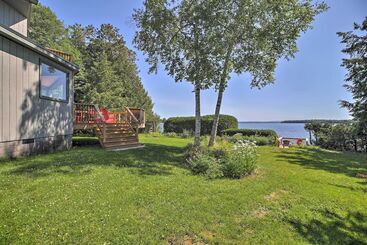Plattsburgh Home W/ Deck On Lake Champlain