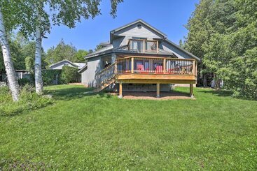 Plattsburgh Home W/ Deck On Lake Champlain