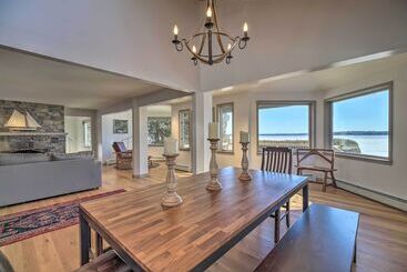 Plattsburgh Home W/ Deck On Lake Champlain